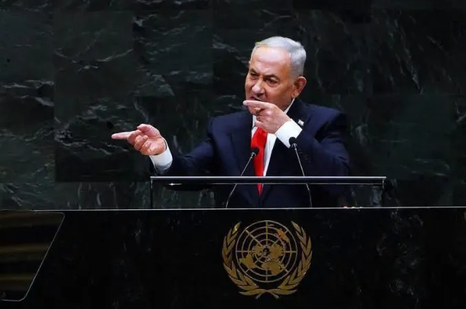 Benjamin Netanyahu habla desde el podio de la Asamblea General de las Naciones Unidas